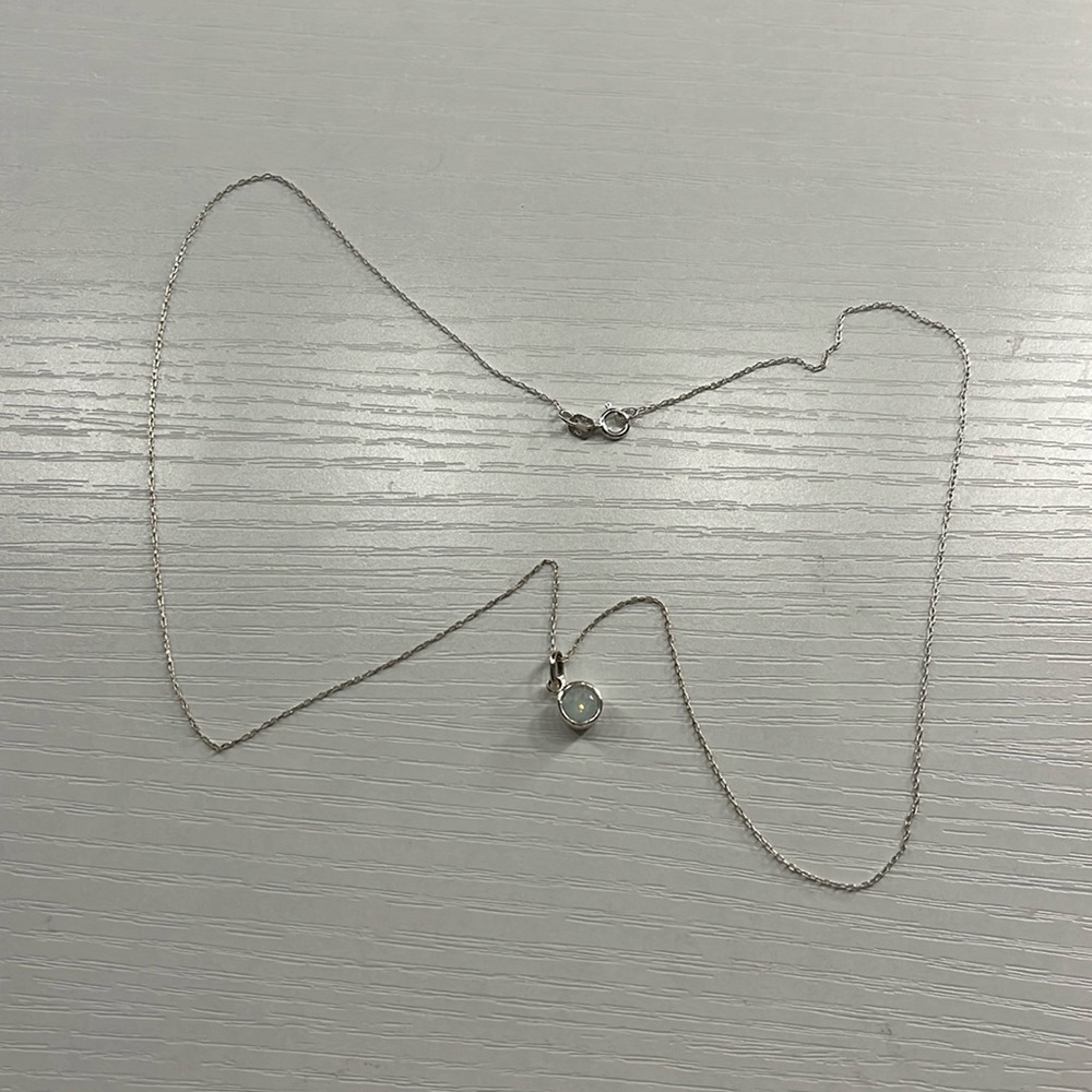 Small Dainty silver necklace with Opal gem in middle